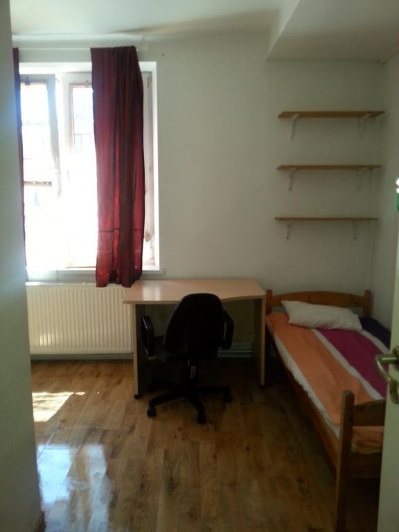 Apart & Hostel Guest Room Brendan Hostel Kraków